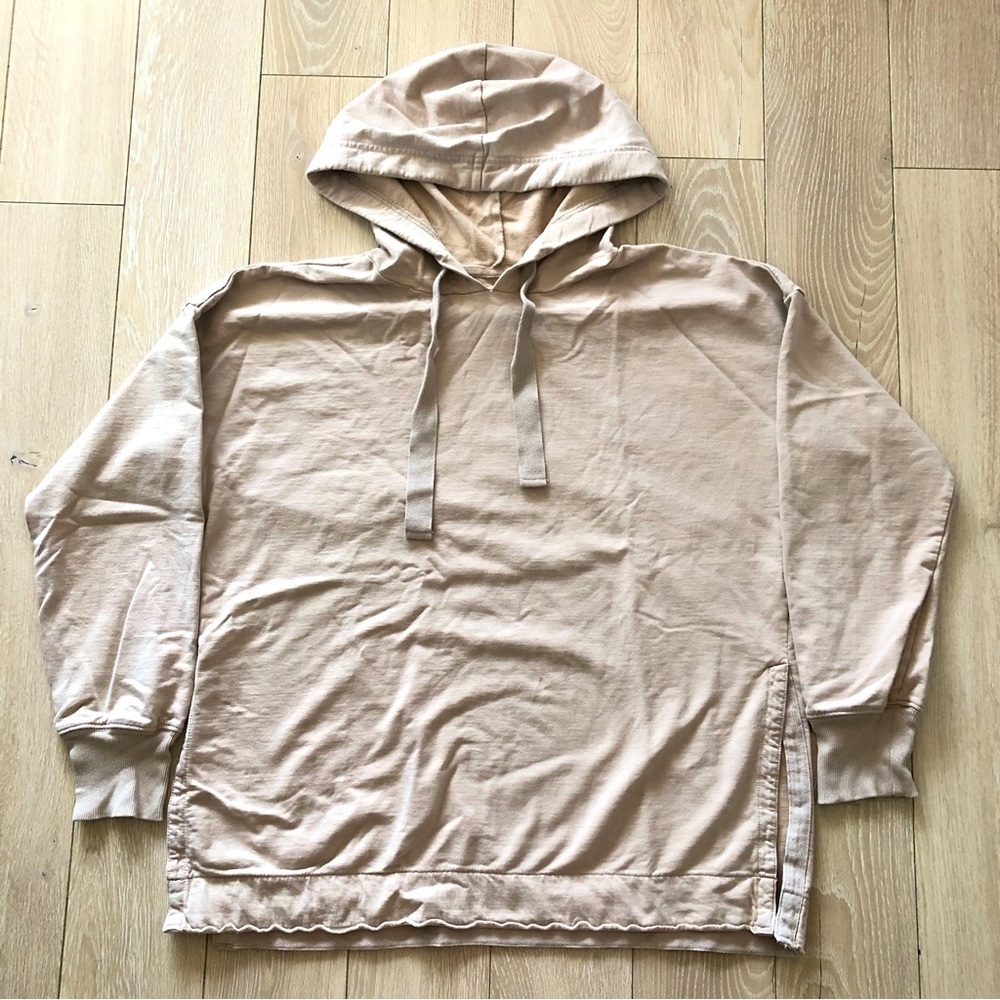 Aerie Oversized Side Slit Light Hoodie in Beige Size S